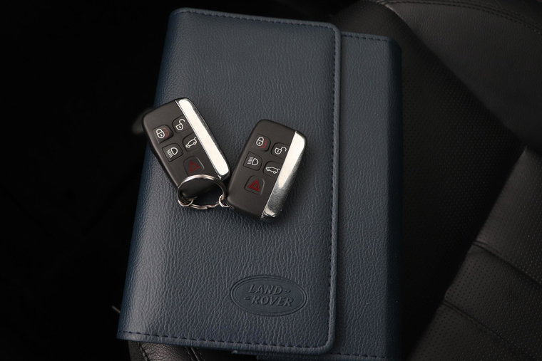 Vehicle Image 18