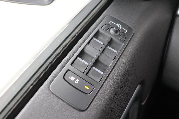 Vehicle Image 39