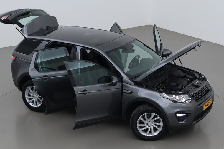 Vehicle Image 6