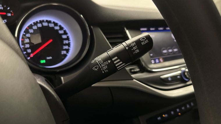Vehicle Image 29