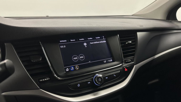 Vehicle Image 38