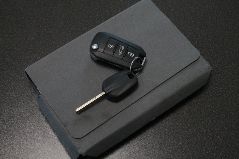 Vehicle Image 24