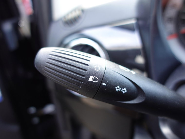 Vehicle Image 25