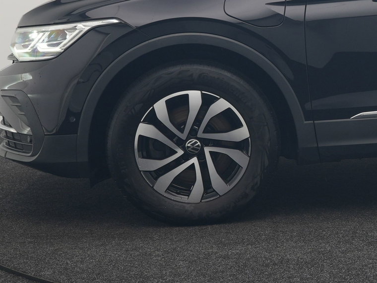 Vehicle Image 45