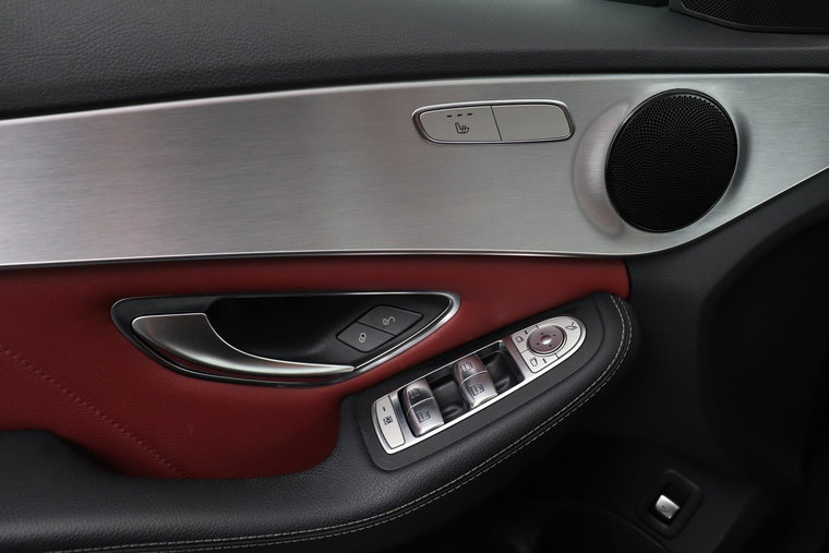 Vehicle Image 36