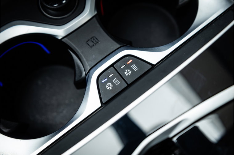 Vehicle Image 48