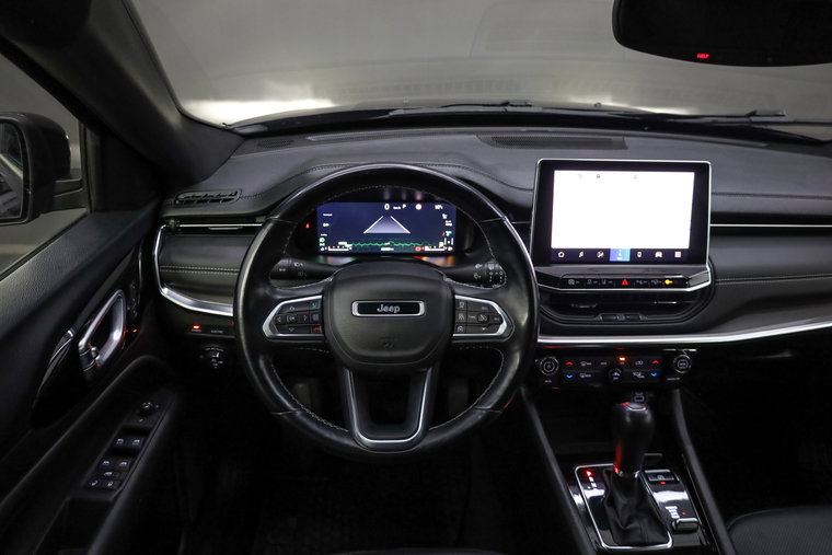 Vehicle Image 37