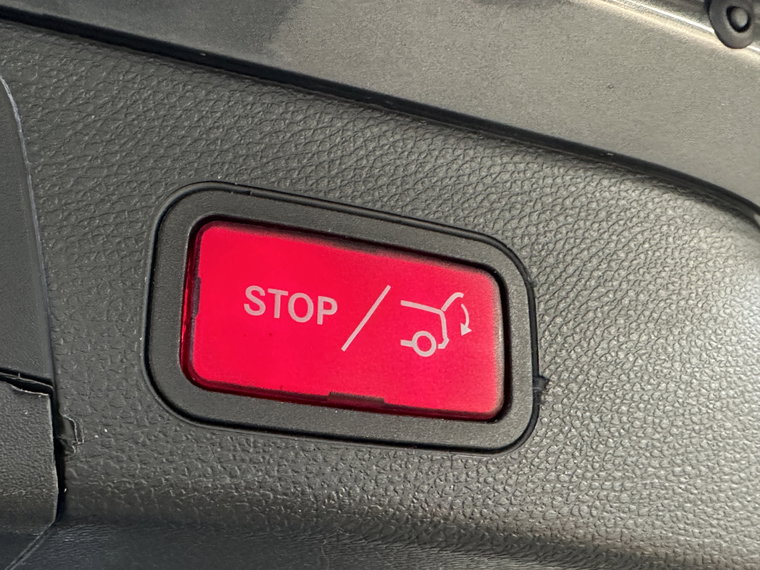 Vehicle Image 28