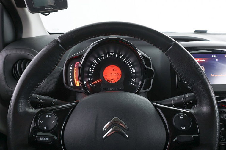 Vehicle Image 18