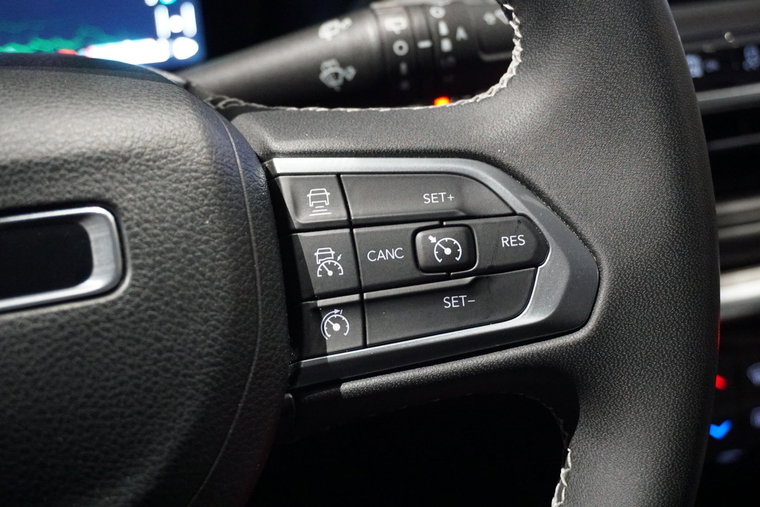 Vehicle Image 35