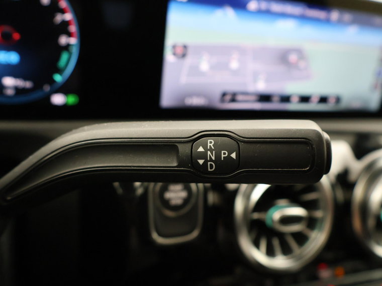 Vehicle Image 40