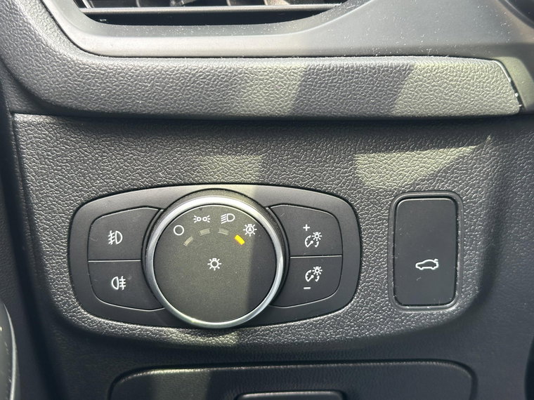 Vehicle Image 29
