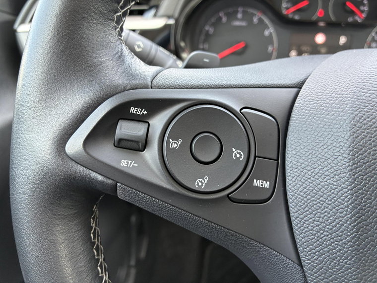 Vehicle Image 27