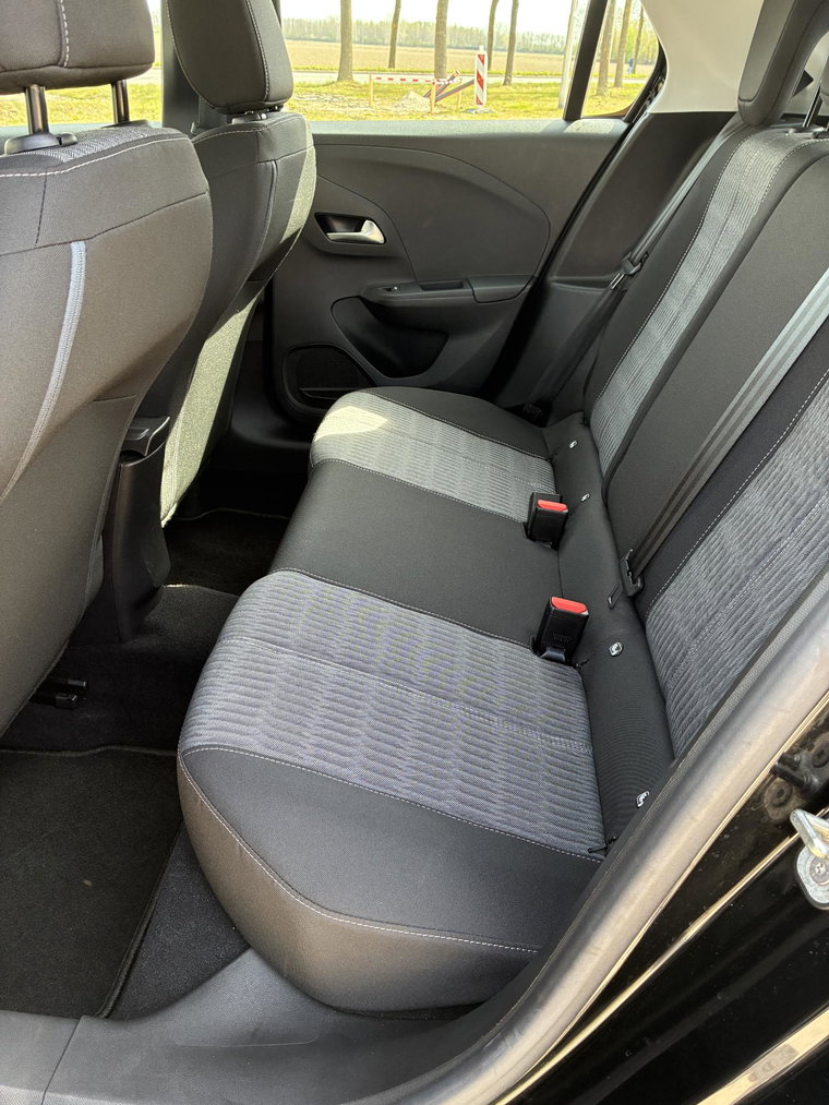 Vehicle Image 39