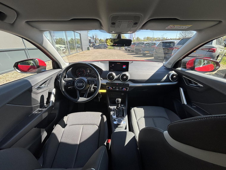 Vehicle Image 30
