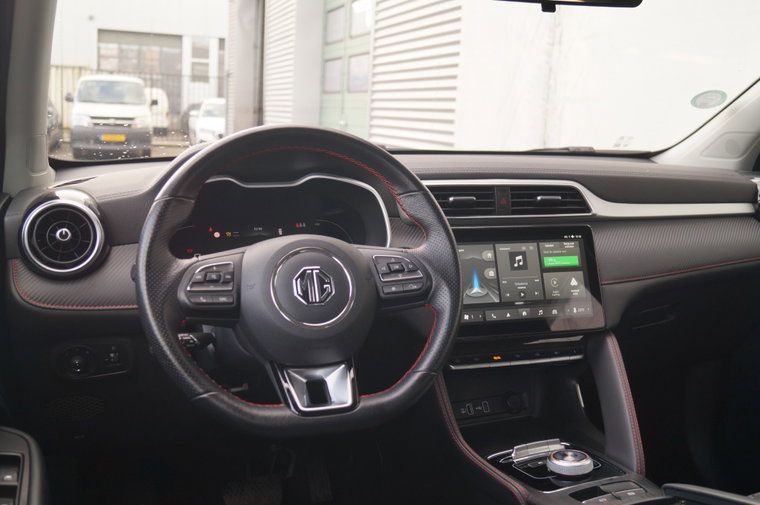 Vehicle Image 10