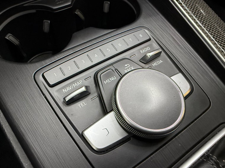 Vehicle Image 38