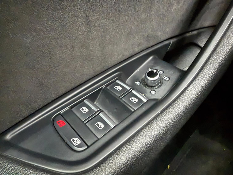 Vehicle Image 43