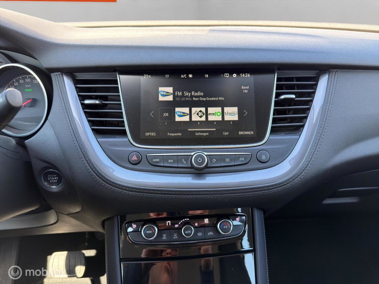 Vehicle Image 22