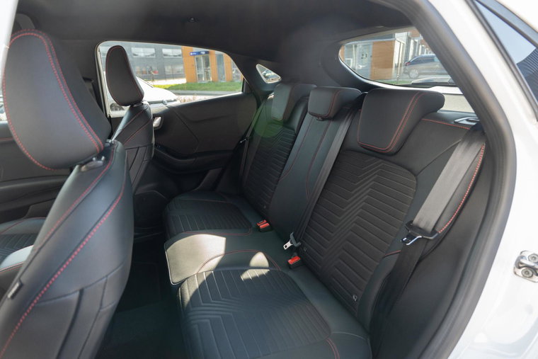 Vehicle Image 39