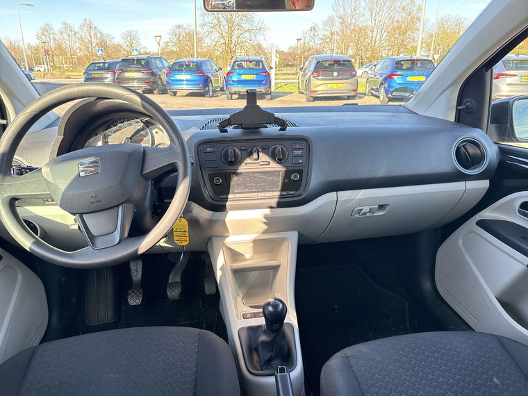 Vehicle Image 23