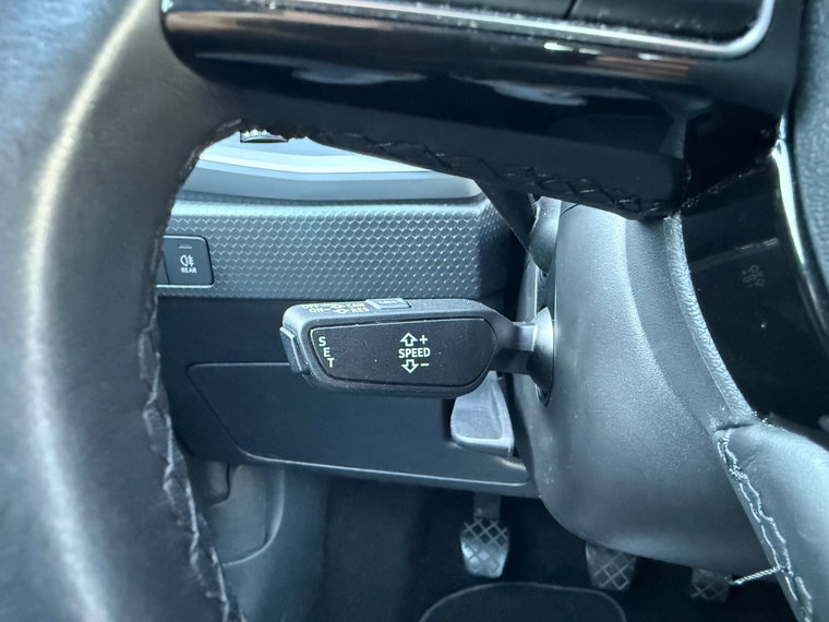 Vehicle Image 26