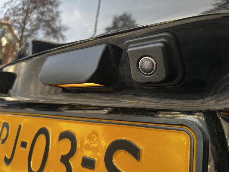 Vehicle Image 33