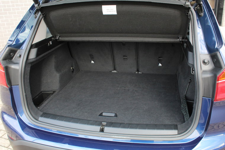 Vehicle Image 17