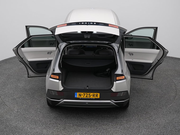 Vehicle Image 30
