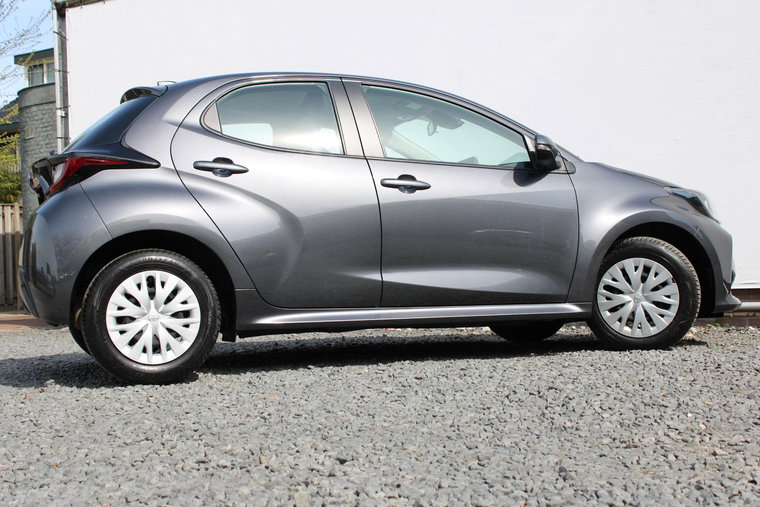 Vehicle Image 8