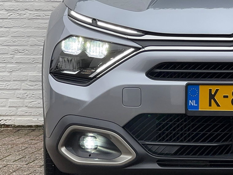 Vehicle Image 24