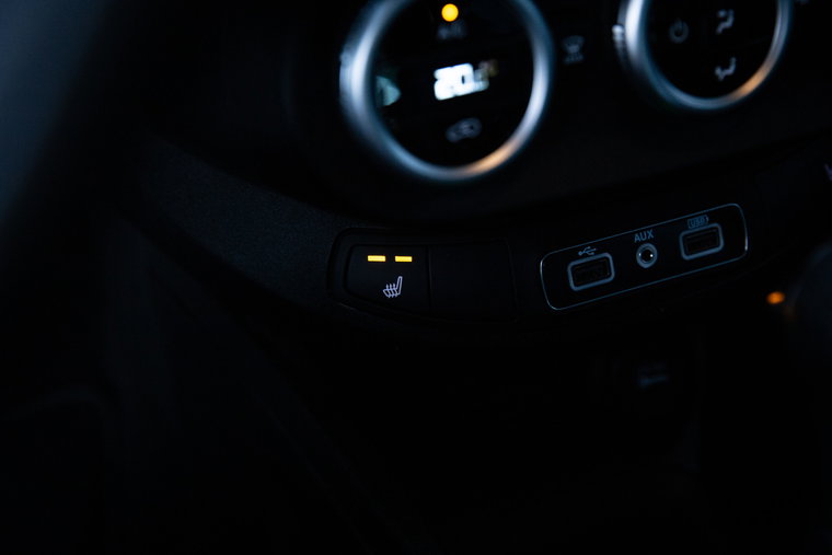 Vehicle Image 17