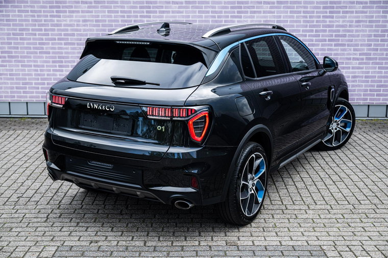 Vehicle Image 15