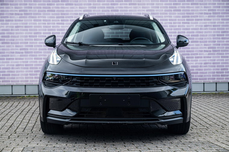 Vehicle Image 8