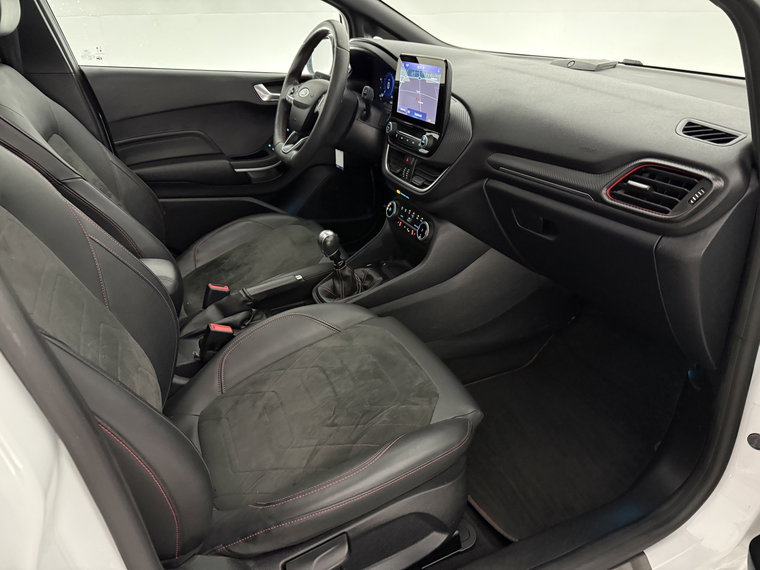 Vehicle Image 35