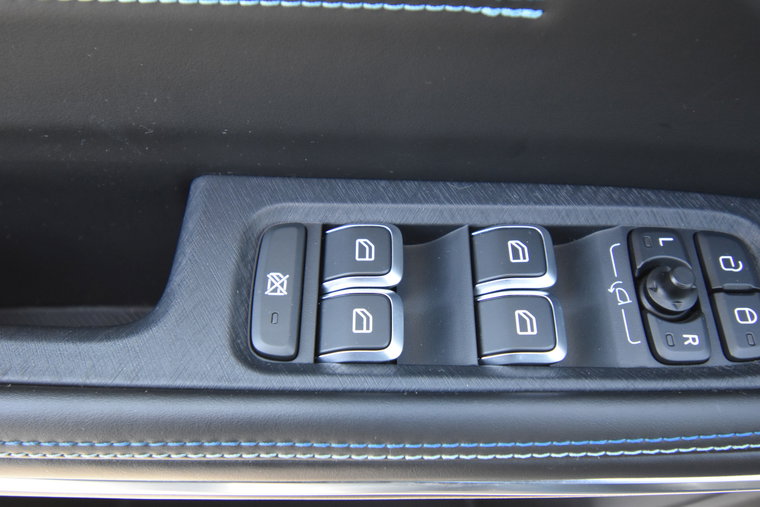 Vehicle Image 28