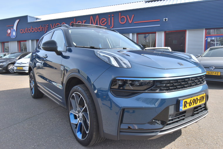 Vehicle Image 5