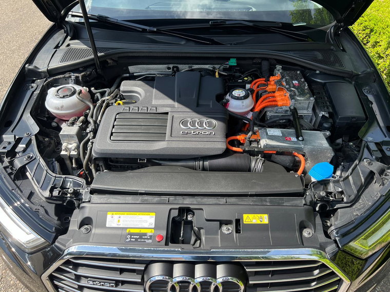 Vehicle Image 36