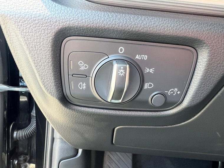 Vehicle Image 42