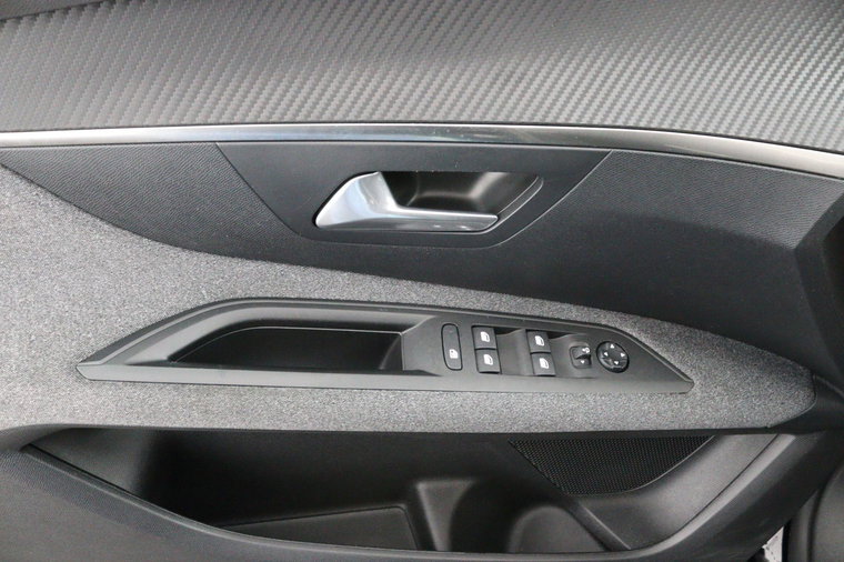 Vehicle Image 27