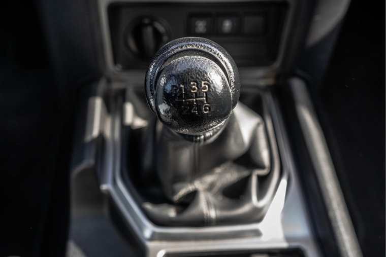 Vehicle Image 25