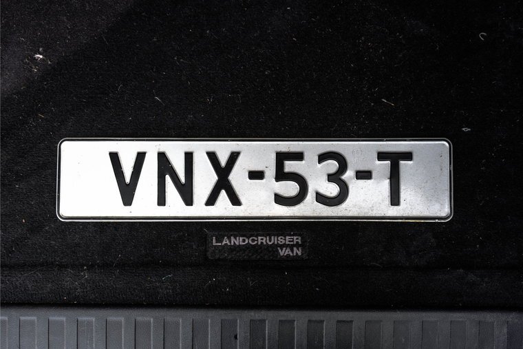 Vehicle Image 32
