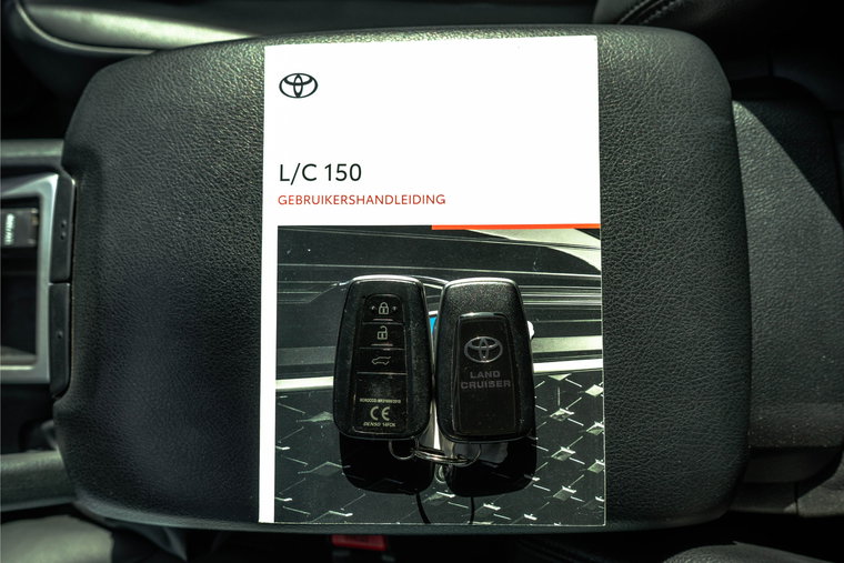 Vehicle Image 35