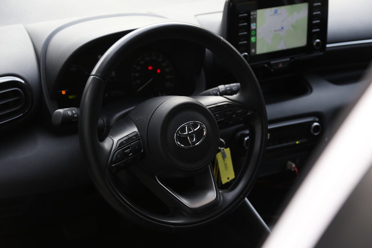 Vehicle Image 10