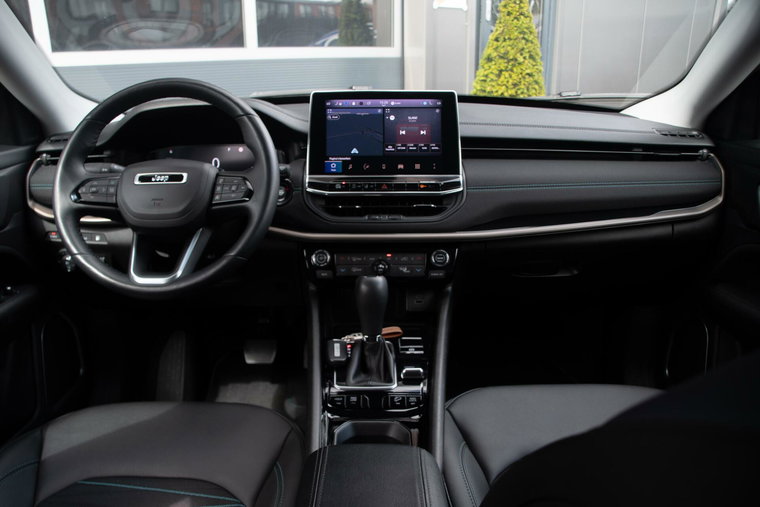Vehicle Image 21