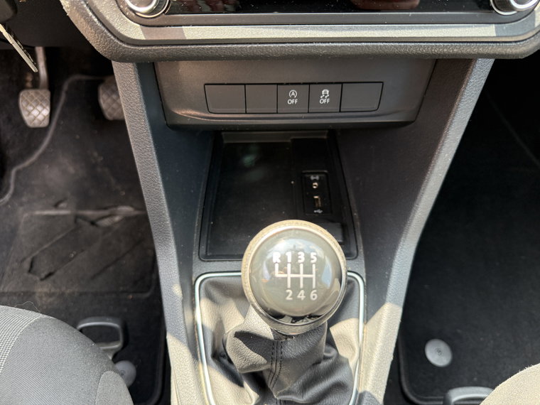 Vehicle Image 45