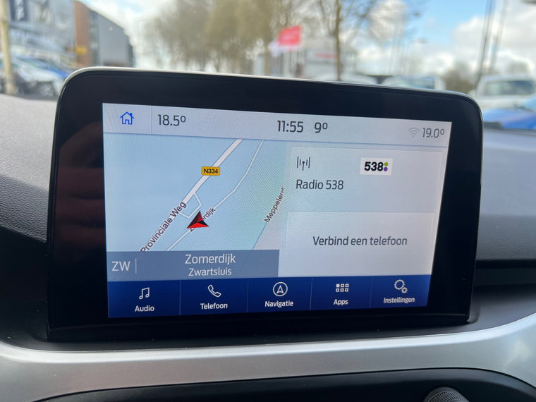 Vehicle Image 25