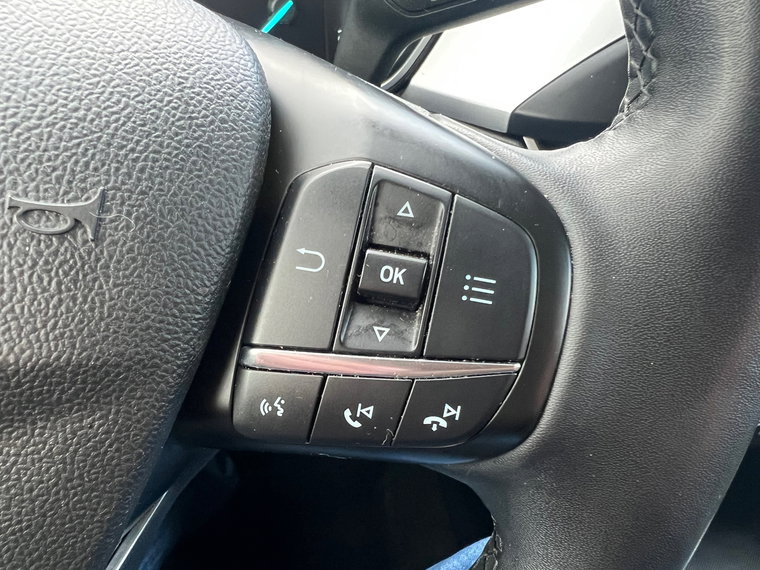 Vehicle Image 26