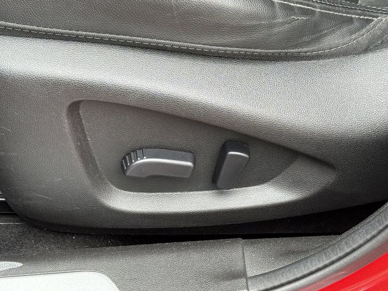 Vehicle Image 29