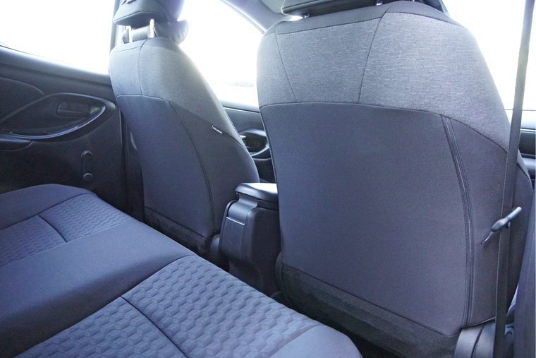 Vehicle Image 15
